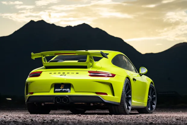 2018 911 GT3 photo 2