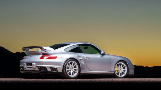 2008 911 GT2 photo 2