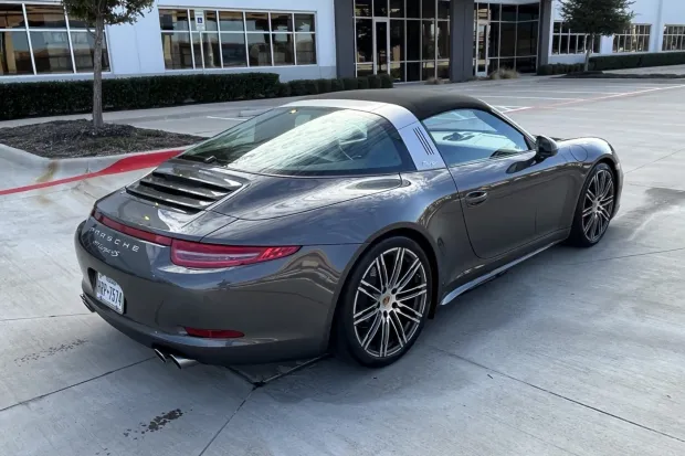 2015 911 Targa 4S photo 2