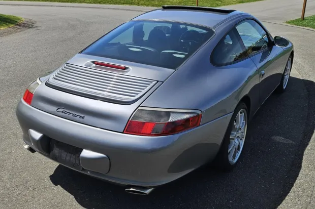 2002 911 Carrera photo 2