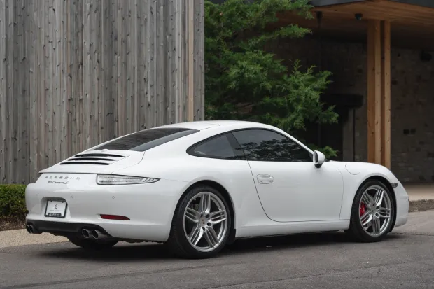 2012 911 Carrera S photo 2