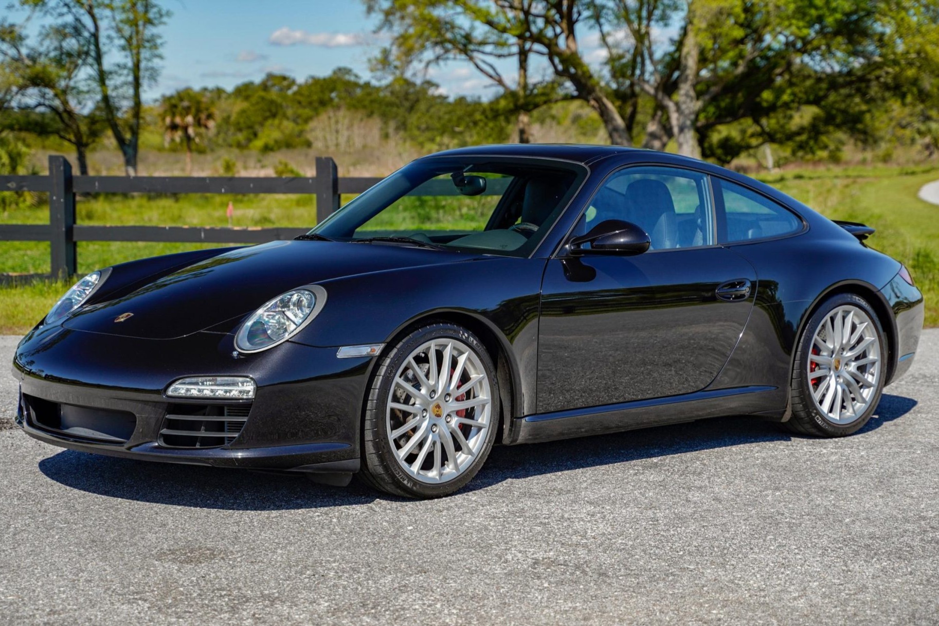 2009 911 Carrera S photo 2