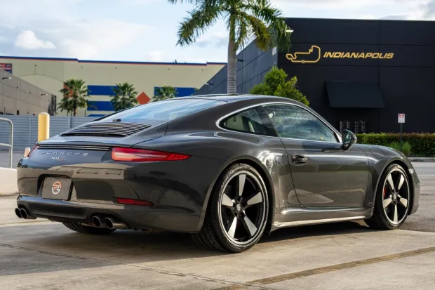 2014 911 50th Anniversary Edition photo 2