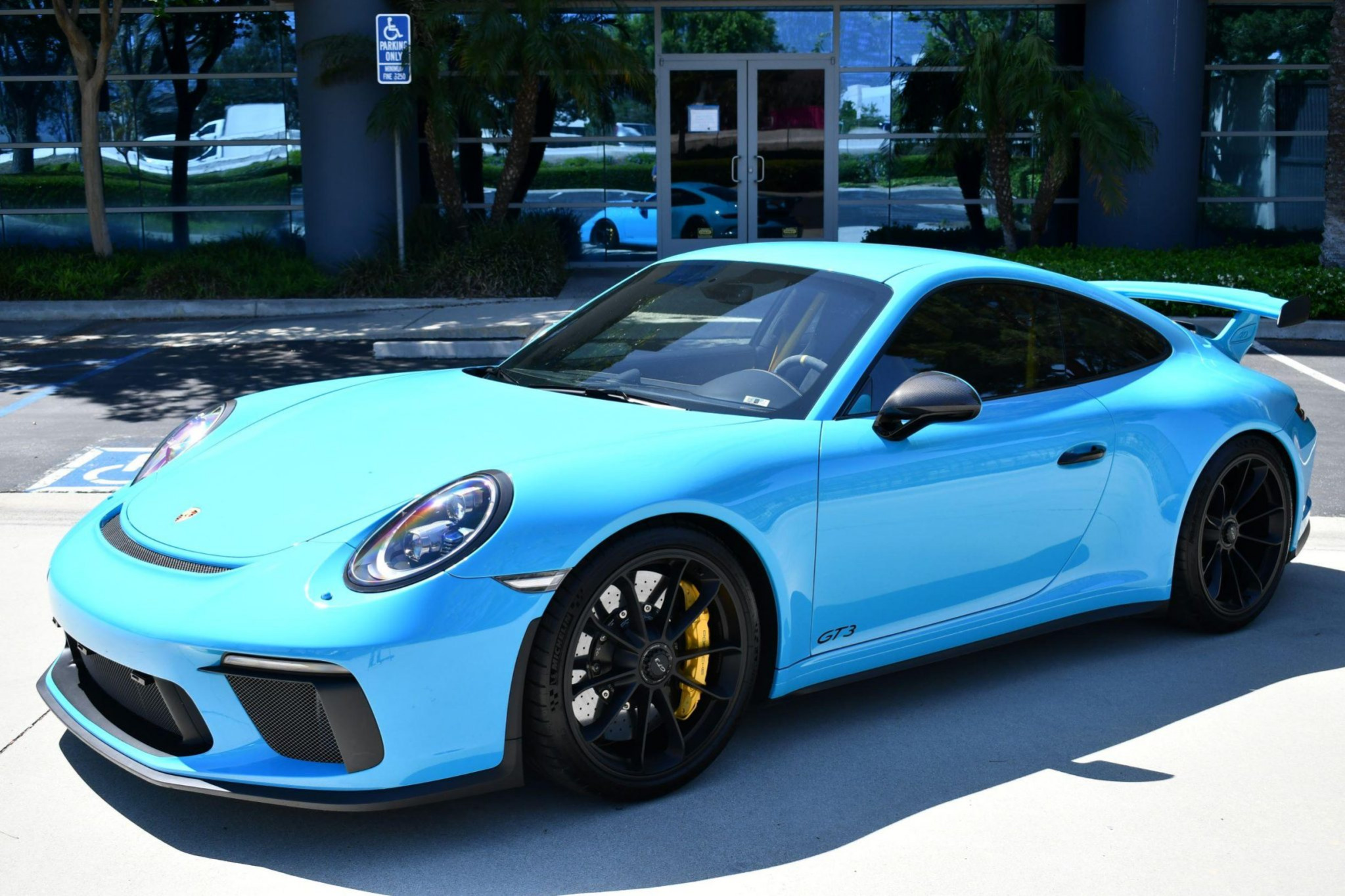 2018 911 GT3 photo 2