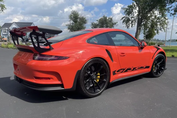 2016 911 GT3 RS photo 2