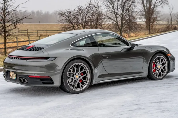 2020 911 Carrera 4S photo 2
