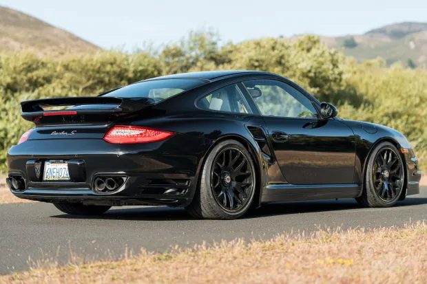 2011 911 Turbo S photo 2