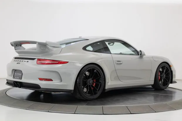 2015 911 GT3 photo 2