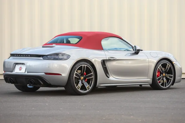 2021 718 Boxster Turbo photo 2