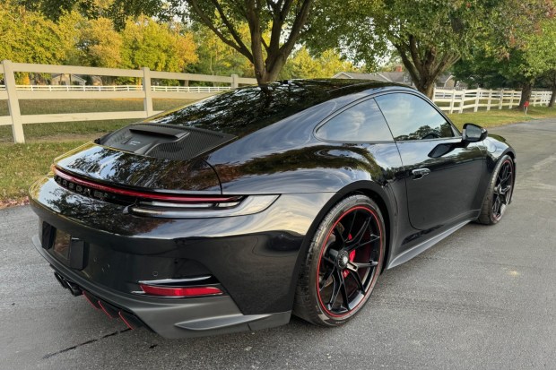 2023 911 GT3 Touring photo 2