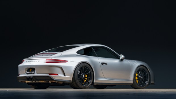 2018 911 GT3 Touring photo 2