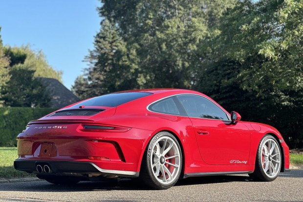 2018 911 GT3 Touring photo 2
