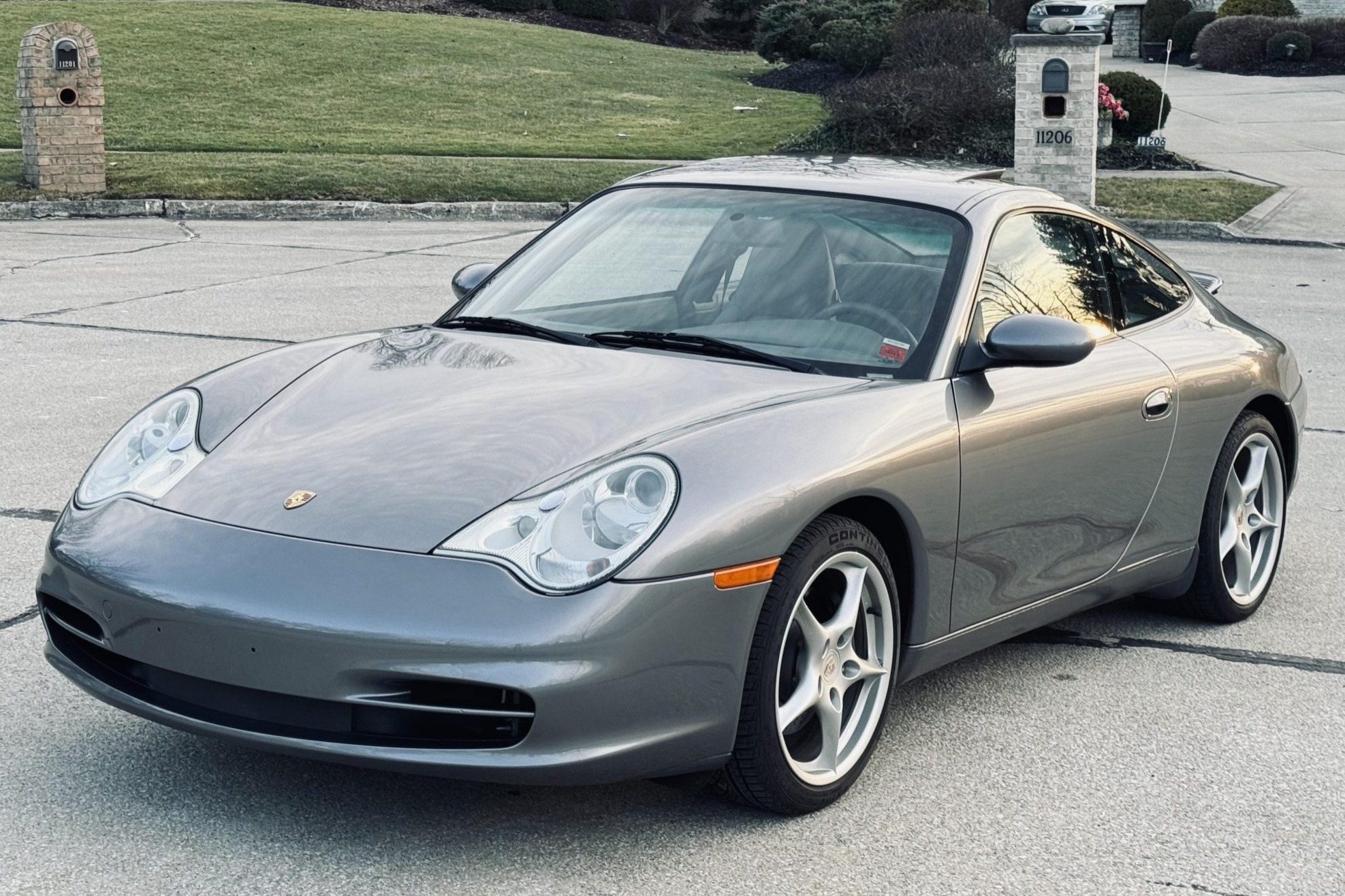 2002 911 Carrera photo 2