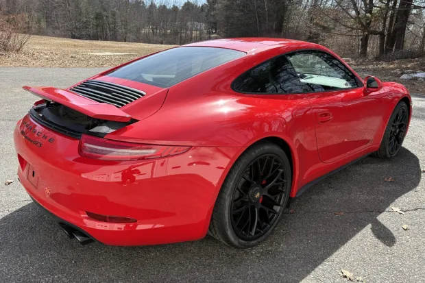 2016 911 Carrera GTS photo 2