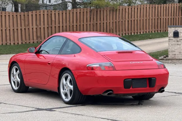 2000 911 Carrera photo 2
