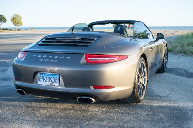 2013 911 Carrera Cabriolet photo 2