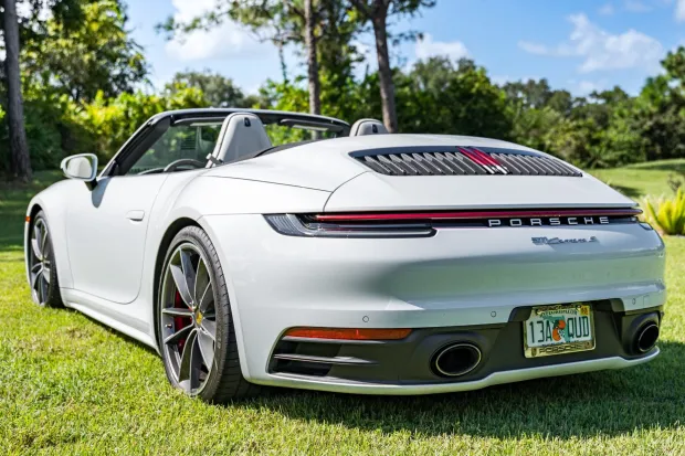 2020 911 Carrera S Cabriolet photo 2