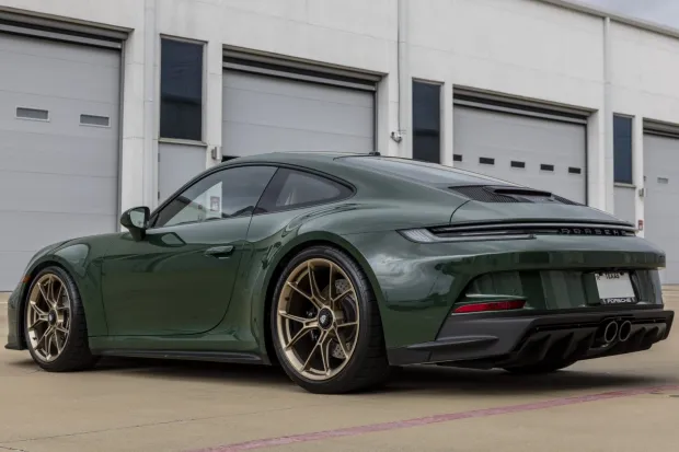 2022 911 GT3 photo 2