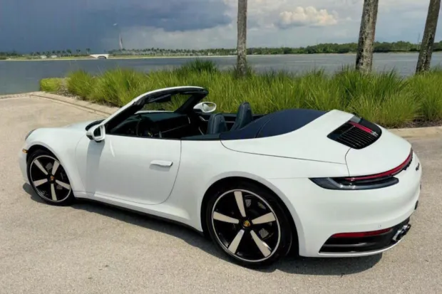 2021 911 Carrera Cabriolet photo 2