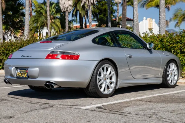 2003 911 Carrera photo 2
