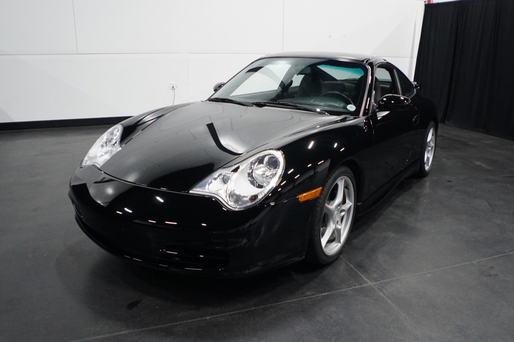 2002 911 Carrera photo 2