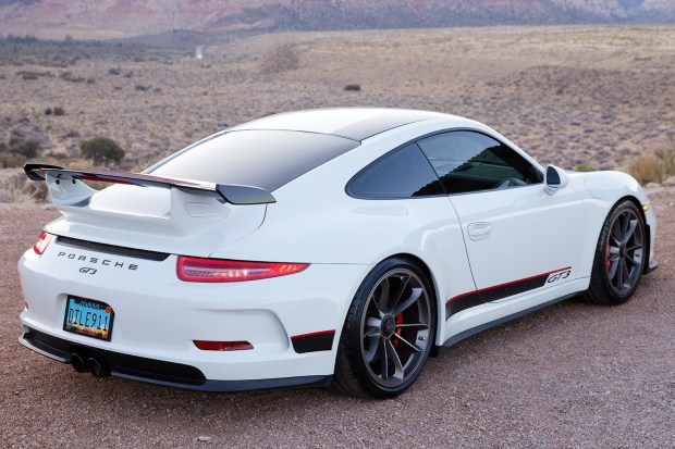 2015 911 GT3 photo 2