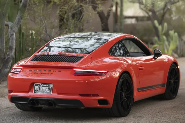2018 911 Carrera T photo 2