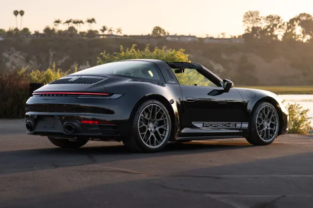 2022 911 Targa 4S photo 2