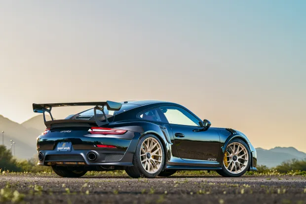 2018 911 GT2 RS photo 2