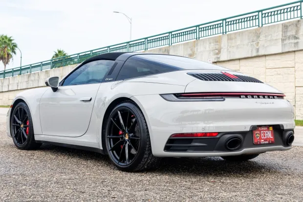 2024 911 Targa 4S photo 2