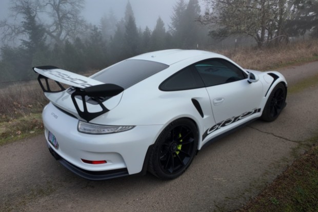 2016 911 GT3 RS photo 2