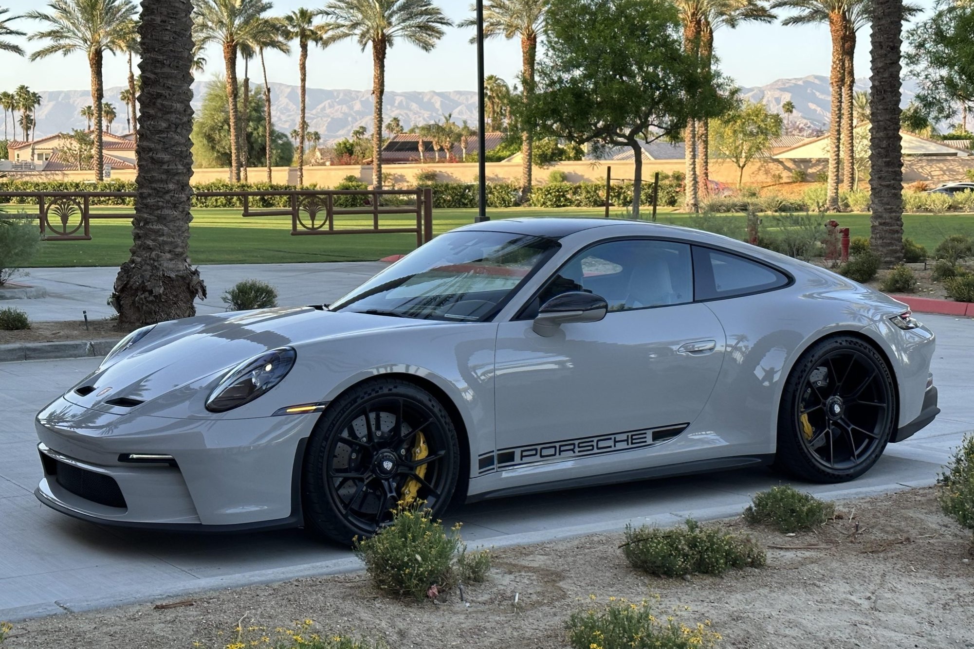 2023 911 GT3 Touring photo 2