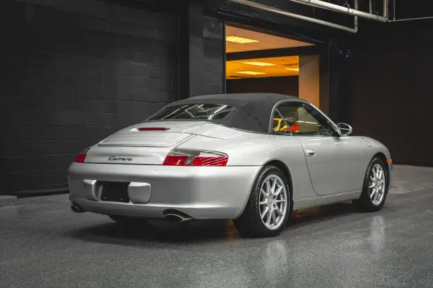 2002 911 Carrera Cabriolet photo 2
