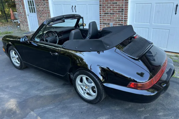 2022 911 Carrera 2 Cabriolet photo 2