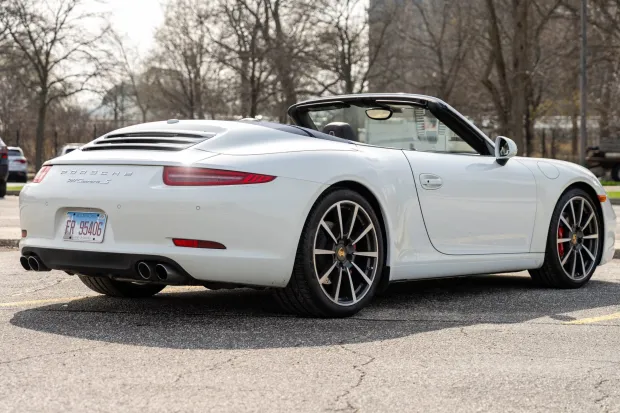 2013 911 Carrera S photo 2