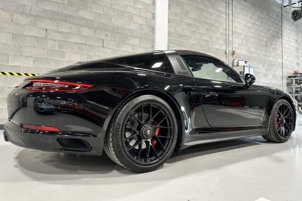 2019 911 Targa 4 GTS photo 2