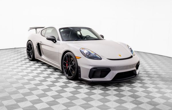 2023 Porsche 718 Cayman GT4