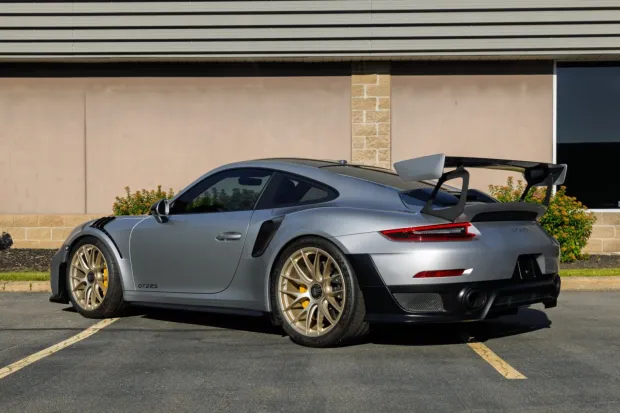 2018 911 GT2 RS photo 2