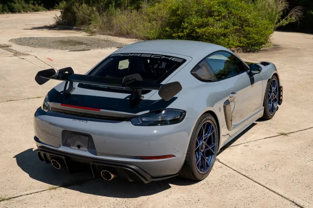 2025 718 Cayman GT4 RS photo 2