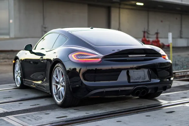 2016 Cayman GTS photo 2