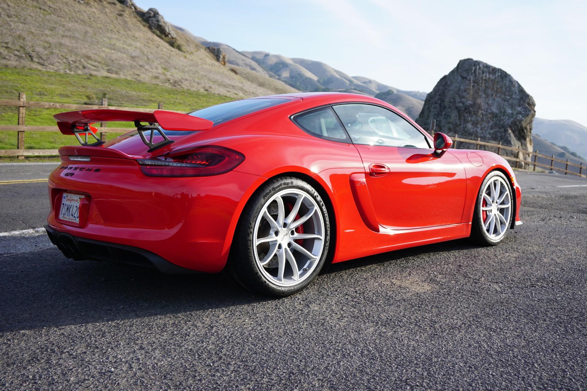 2016 Cayman GT4 photo 2