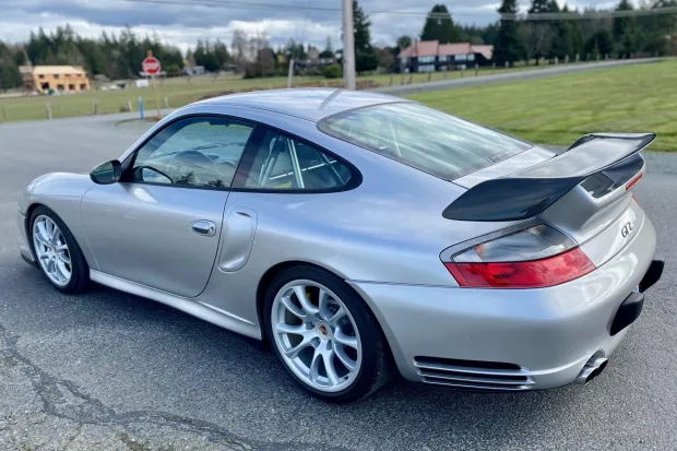 2004 911 GT2 photo 2