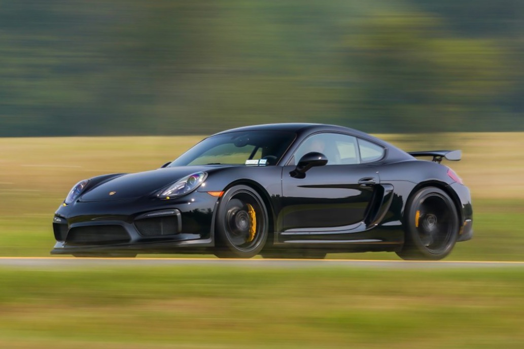 2016 Cayman GT4 photo 2