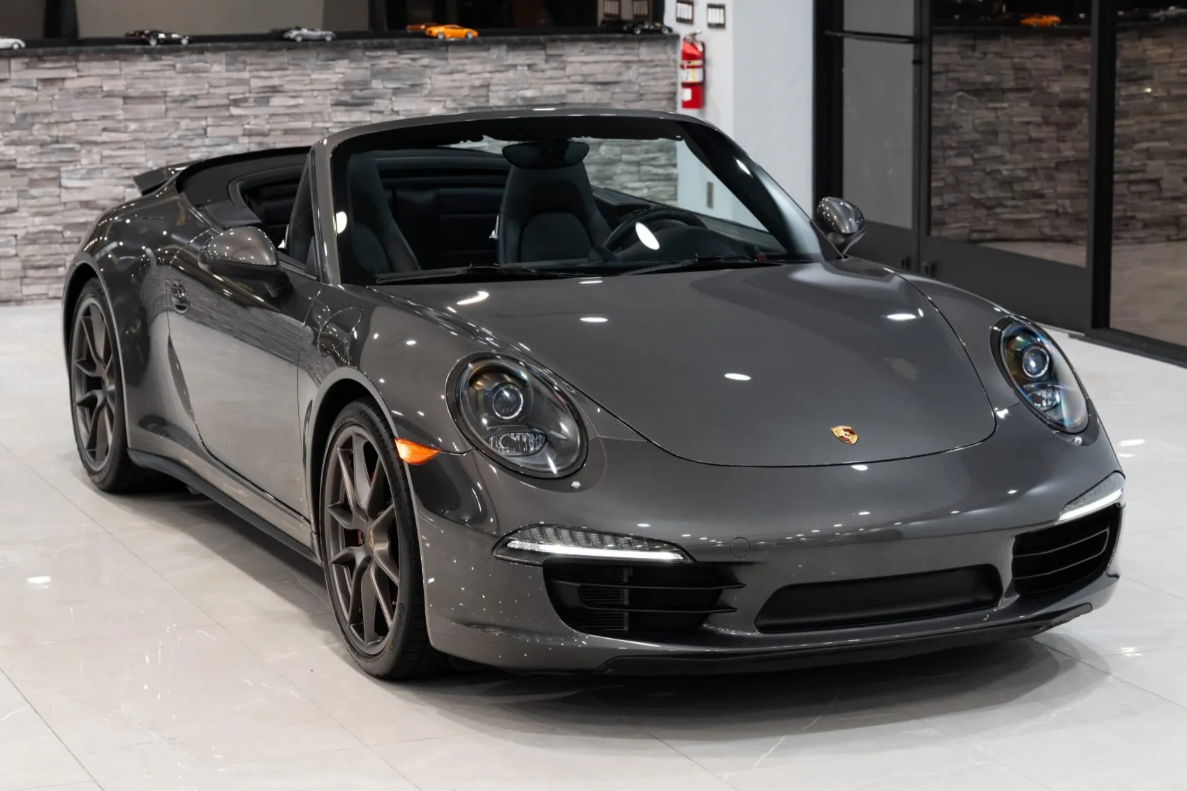 2014 Porsche 911 Carrera 4S Cabriolet