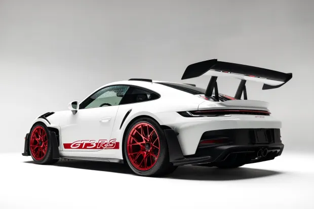 2023 911 GT3 photo 2