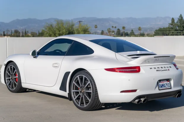 2012 911 Carrera S photo 2