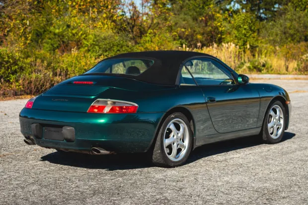 2001 911 Carrera photo 2