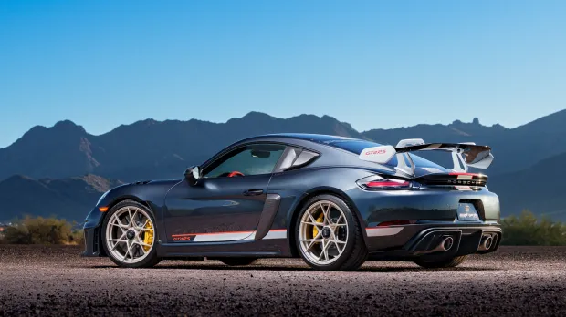 2023 718 Cayman GT4 RS photo 2