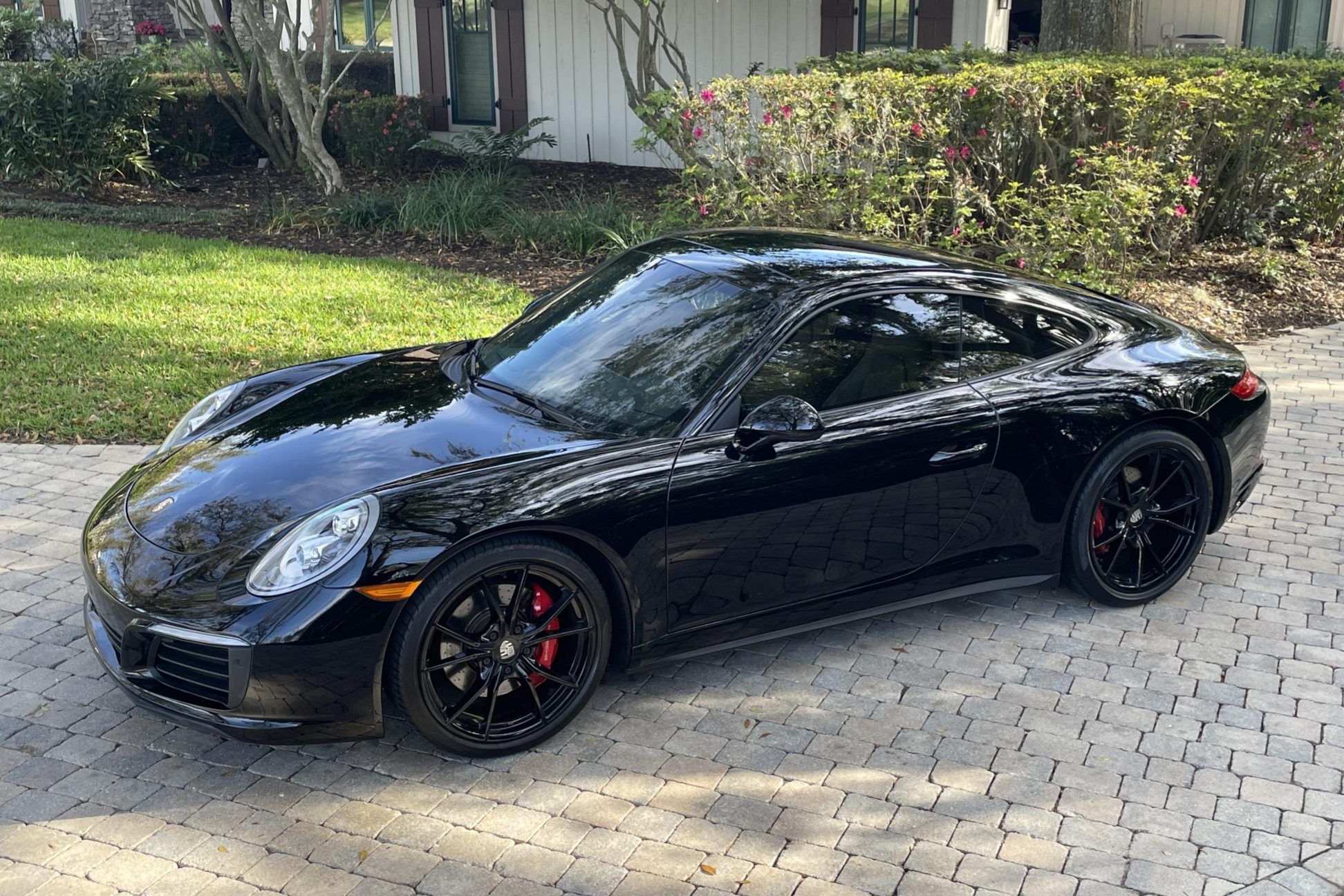 2018 911 Carrera 4S photo 2