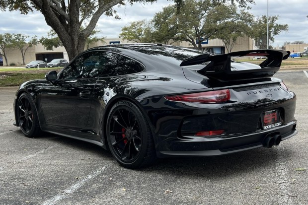 2015 911 GT3 photo 2